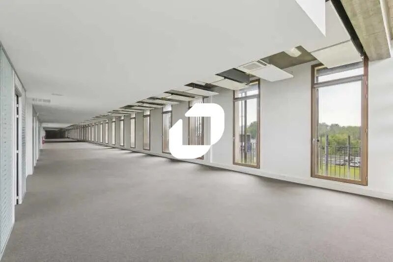 Office in Bordeaux for lease - Interior Photo - Image 3 of 12