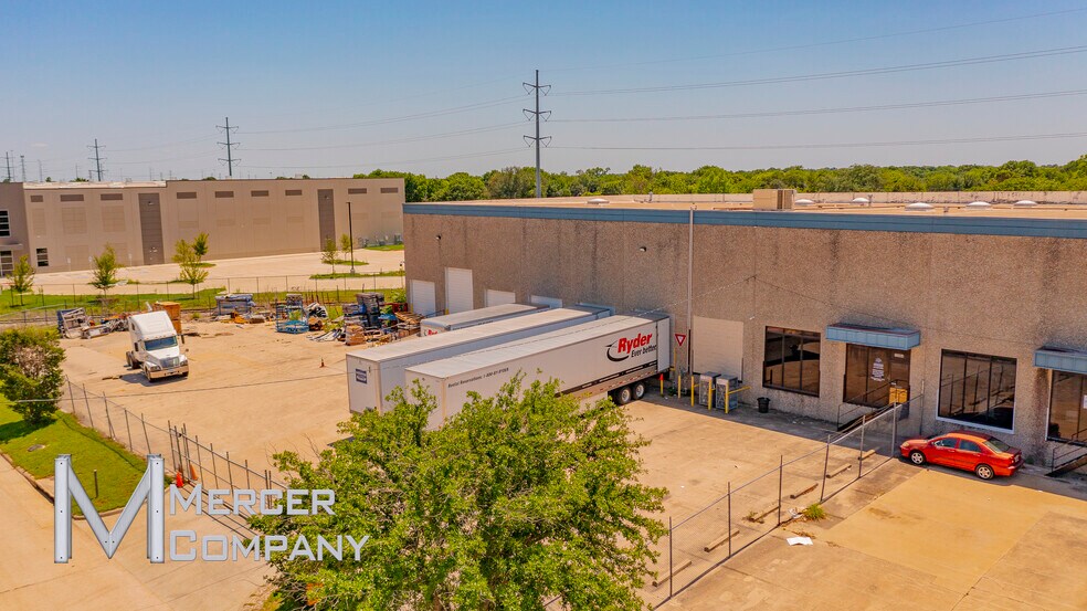 12626-12684 International Pky, Dallas, TX for lease - Building Photo - Image 3 of 10