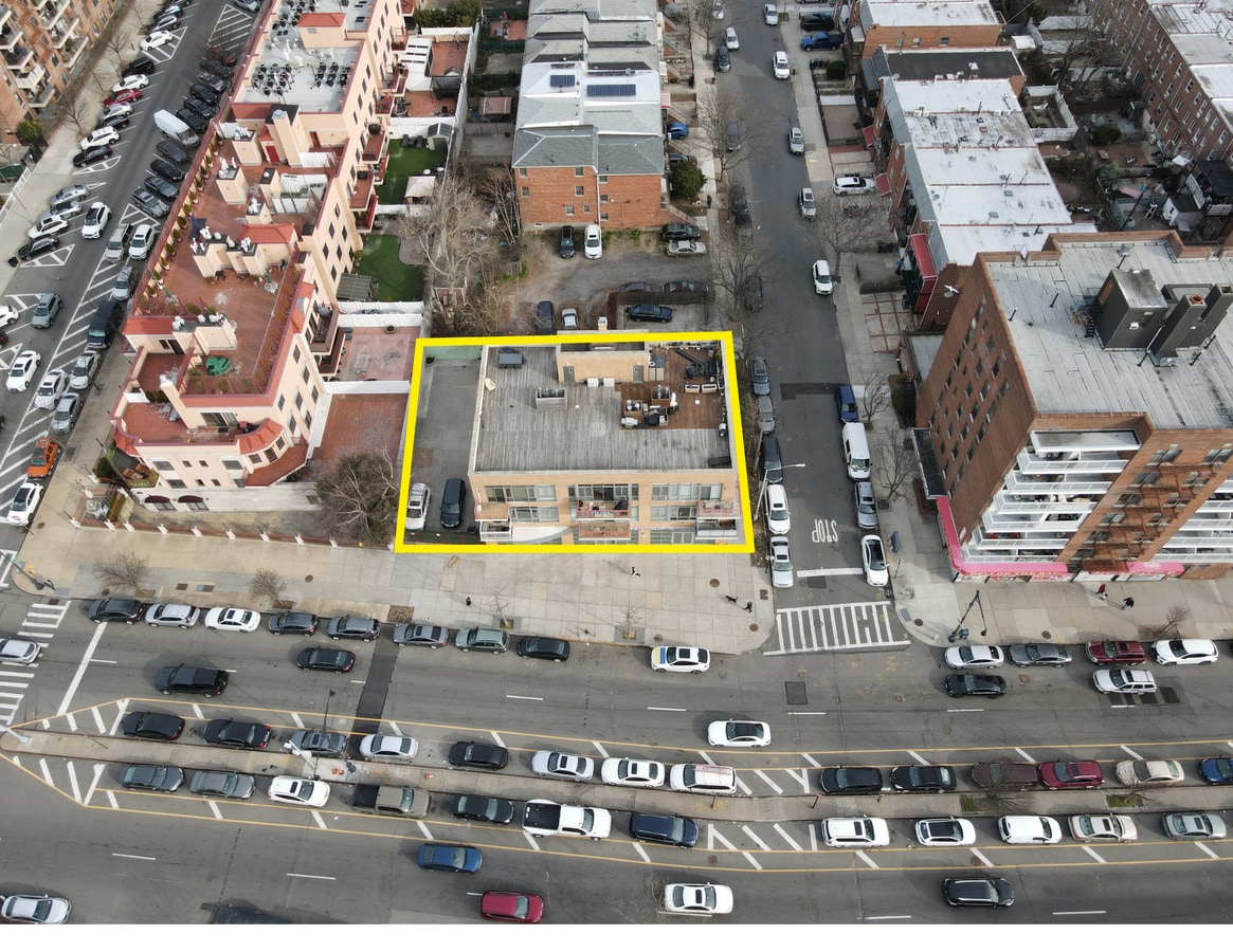 3175 Emmons Ave, Brooklyn, NY 11235