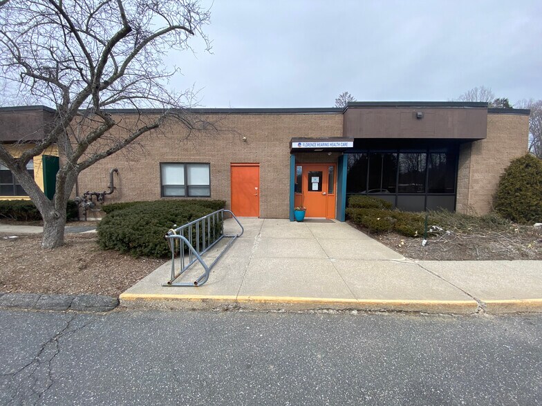 190 Nonotuck St, Northampton, MA for sale - Building Photo - Image 1 of 1