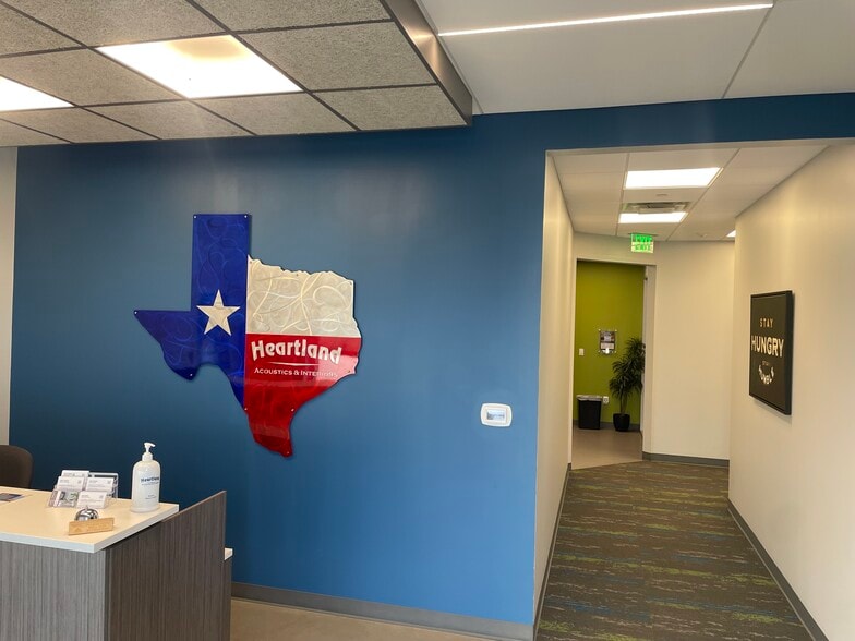 1205 Sheldon Cv, Austin, TX for sale - Building Photo - Image 3 of 9