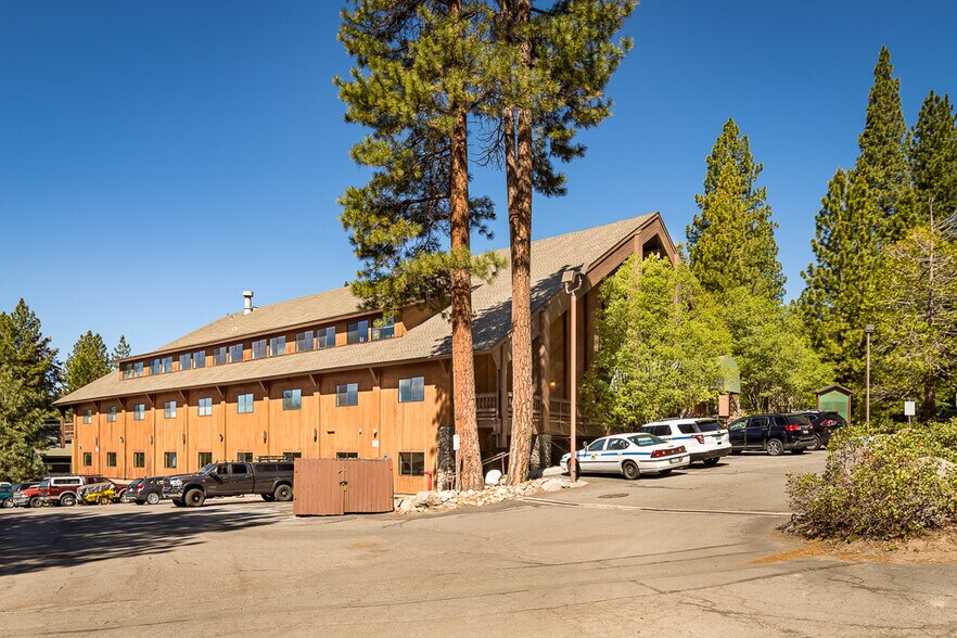865 Tahoe Blvd, Incline Village, NV for sale - Building Photo - Image 1 of 1