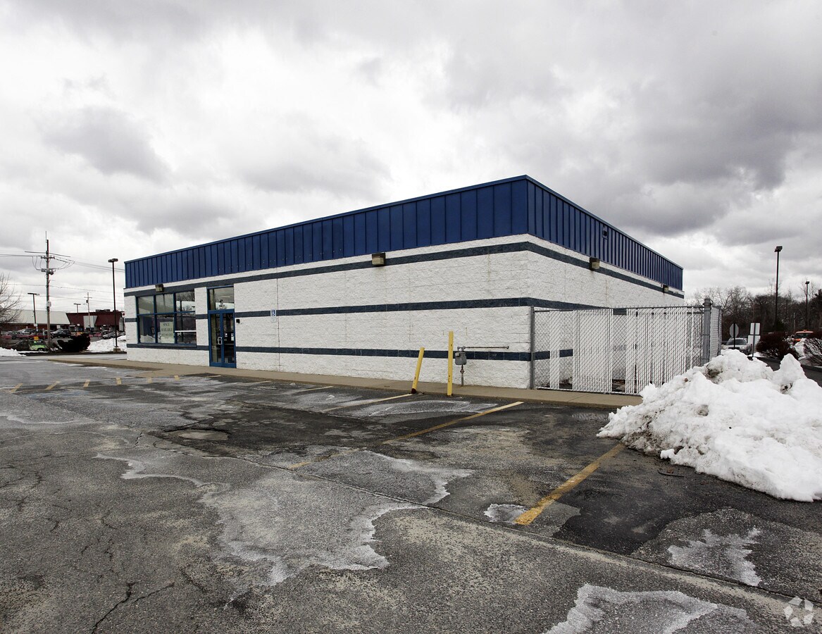 320 Pond St, Ashland, MA 01721