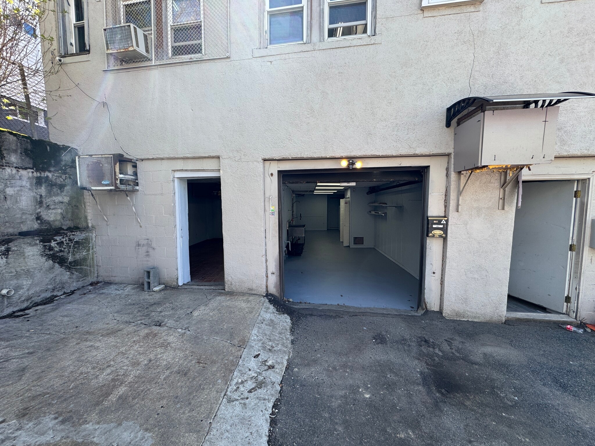 687 Belmont St, Belmont, MA for lease Building Photo- Image 1 of 11