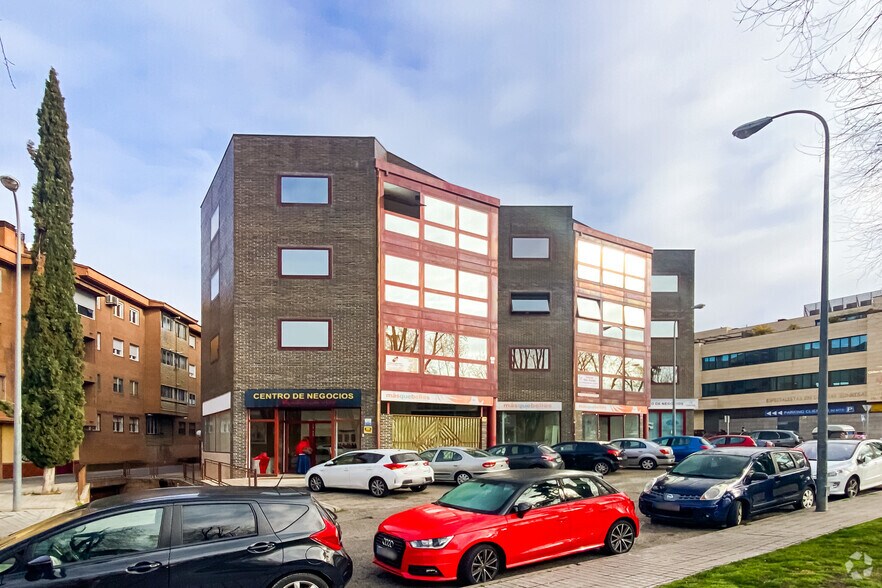 Calle Puerto de los Leones, 1, Majadahonda, Madrid for lease - Building Photo - Image 3 of 4