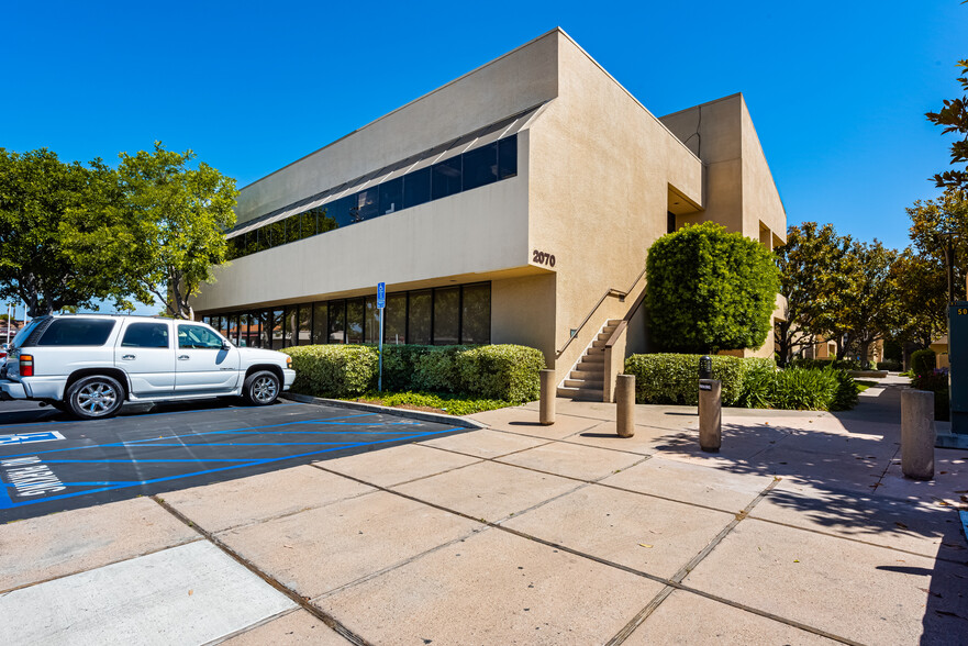 2070 N Tustin Ave, Santa Ana, CA for sale - Building Photo - Image 3 of 26