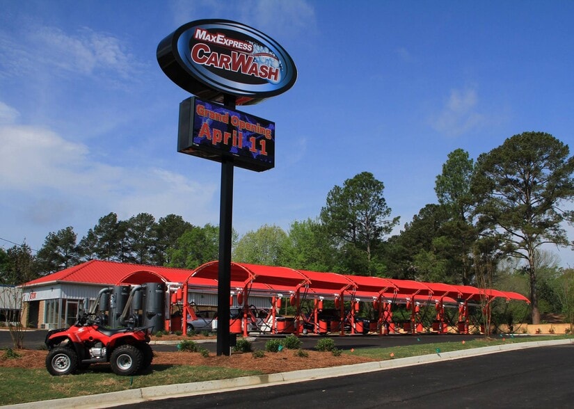 5737 Old Canton Rd, Jackson, MS for sale - Building Photo - Image 2 of 9