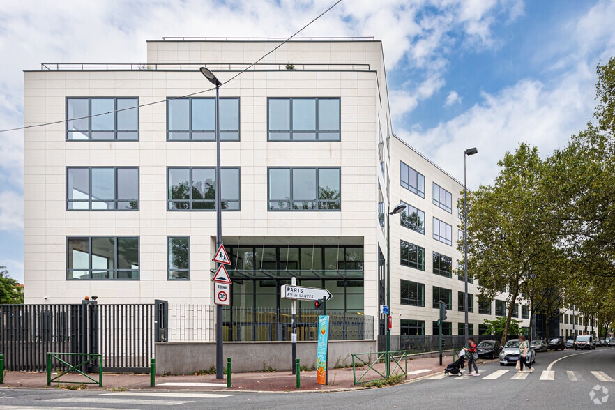 10 Rue Raymond David, Malakoff for lease - Building Photo - Image 2 of 2