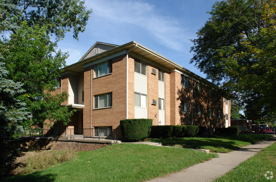 3330 S Pennsylvania Ave, Lansing, MI 48910 | LoopNet