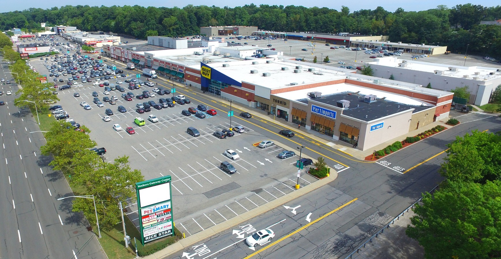 24702500 Central Park Ave, Yonkers, NY 10710 Retail for Lease