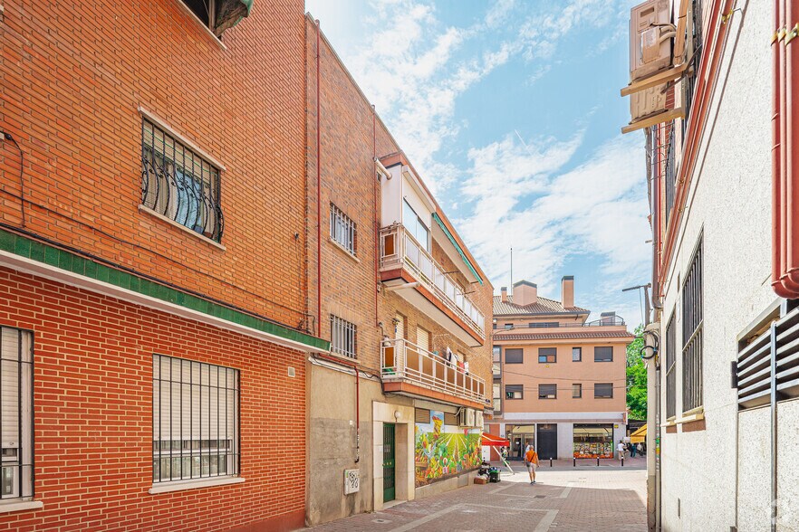 Calle los Altos de Saceruela, 2, Madrid, Madrid for sale - Building Photo - Image 2 of 10