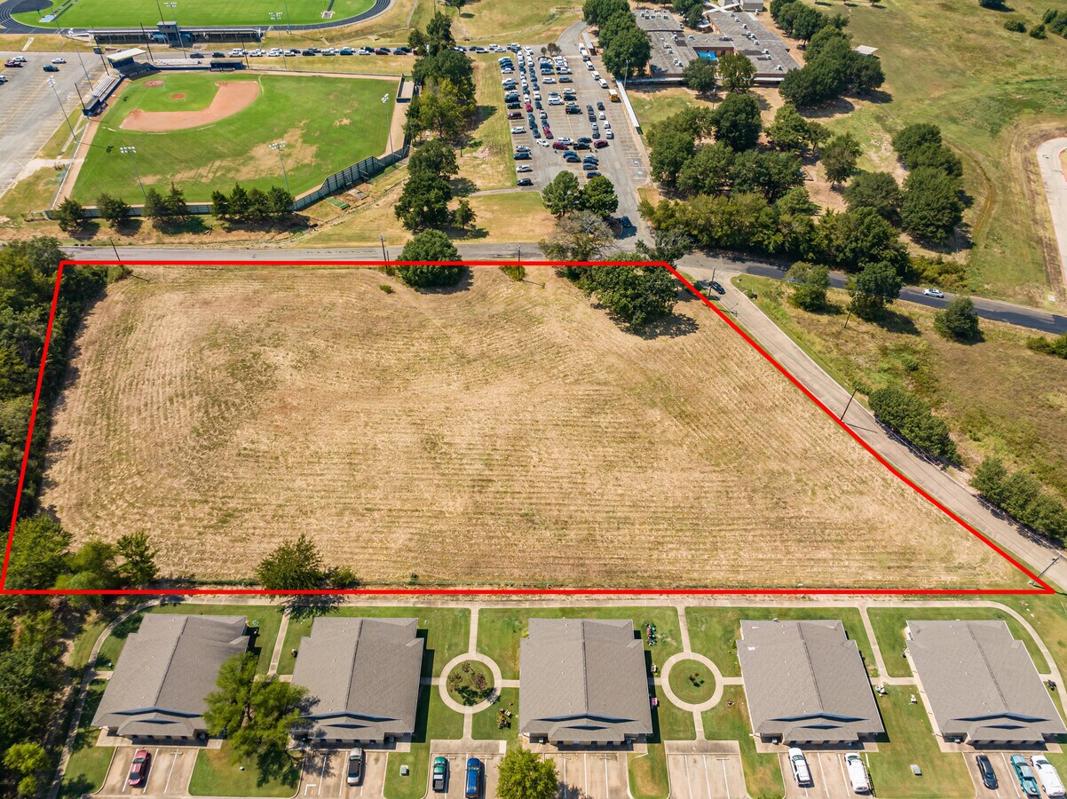 28002900 Stillhouse, 75460 Paris Land for Sale