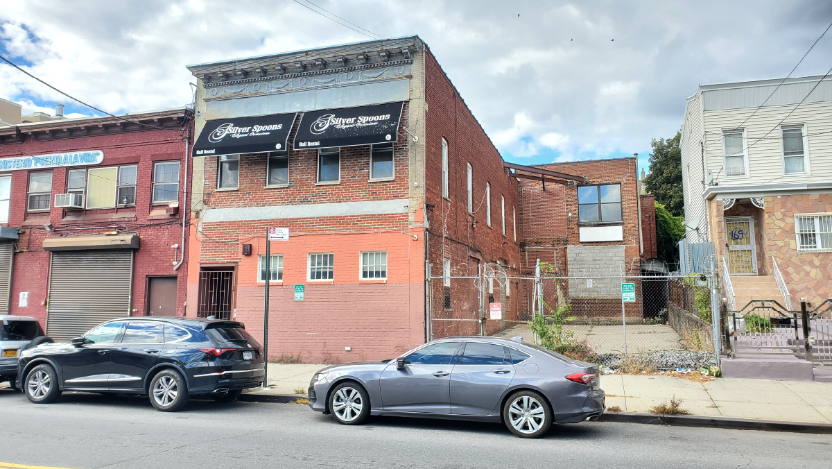 161 Jamaica Ave, Brooklyn, NY for lease Building Photo- Image 1 of 39