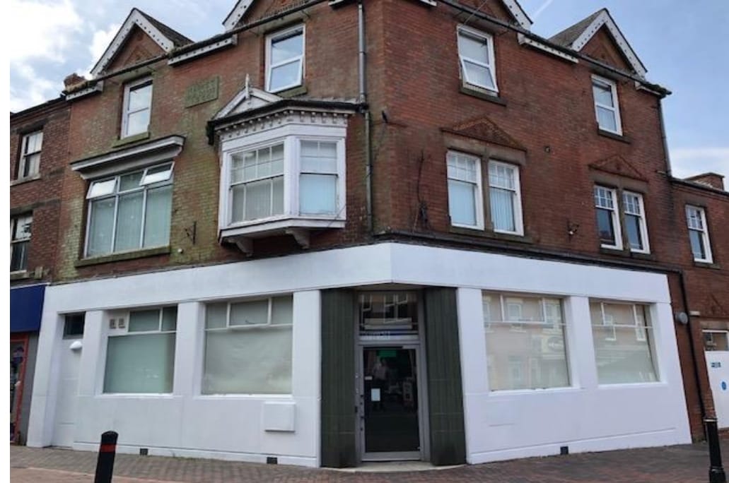 28 Market Pl, Heanor for sale Primary Photo- Image 1 of 1