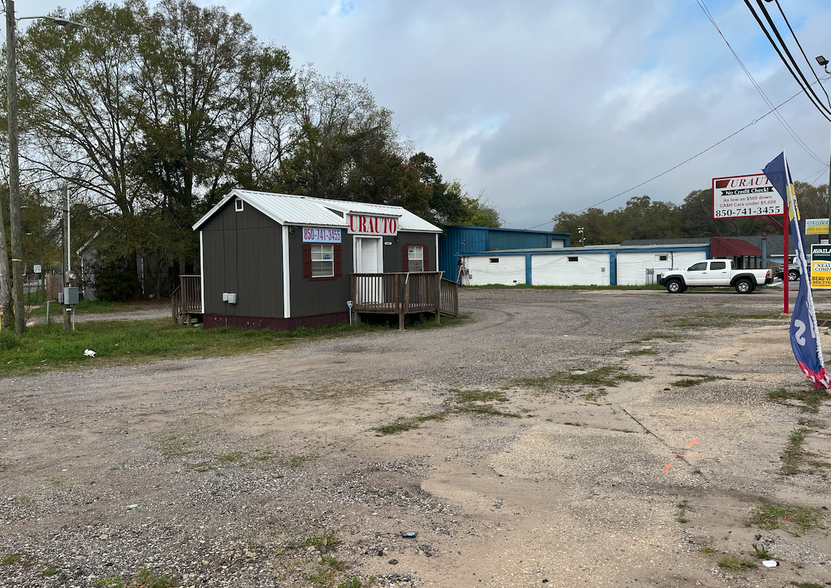 8681 N Palafox St, Pensacola, FL for lease - Primary Photo - Image 1 of 6