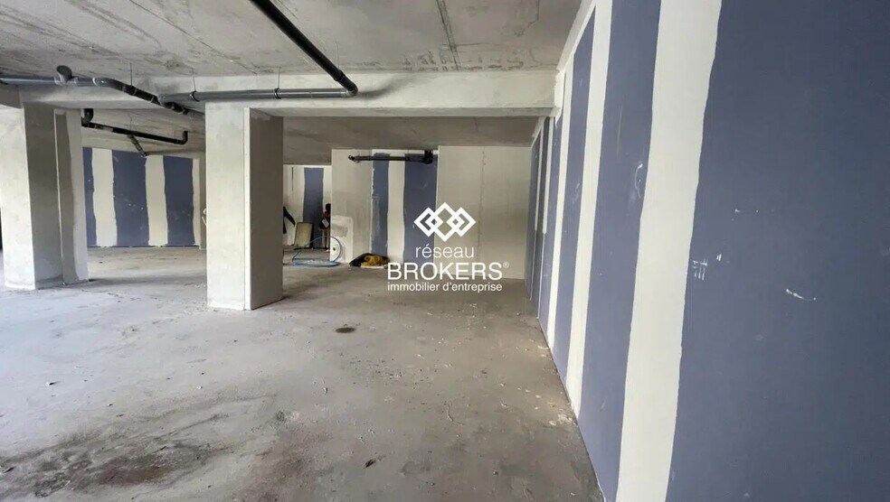 Office in Montpellier for sale - Interior Photo - Image 2 of 7