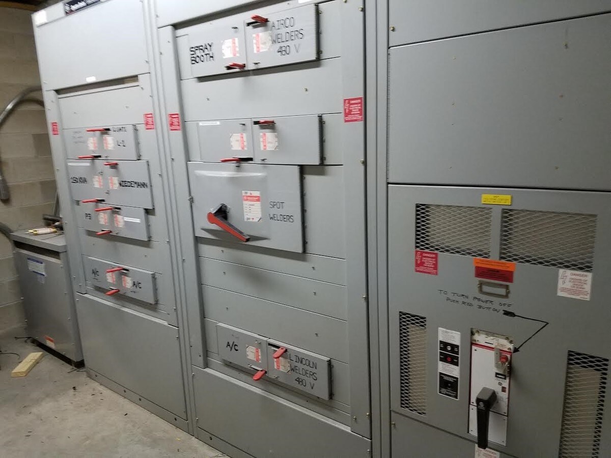 181 Stedman St, Lowell, MA 01851