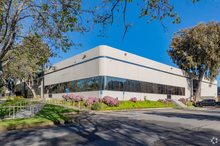 161-165 Nortech Pky, San Jose, CA for sale - Building Photo - Image 2 of 10