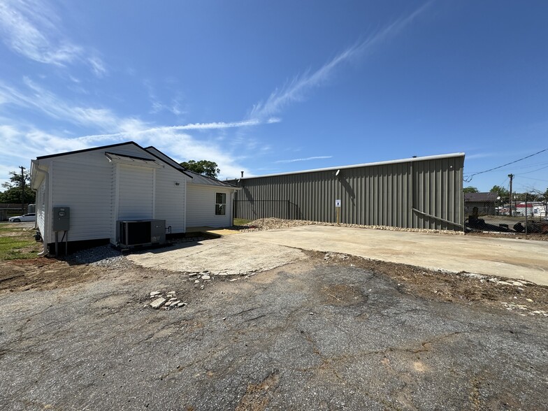 1311 S Murray Ave, Anderson, SC for lease - Building Photo - Image 2 of 19