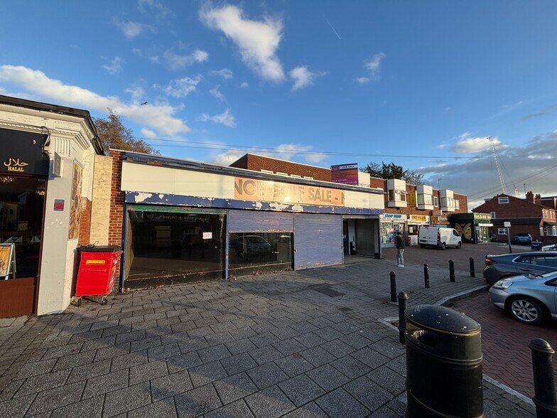 79 Northumberland Ave, Reading for lease - Building Photo - Image 2 of 4