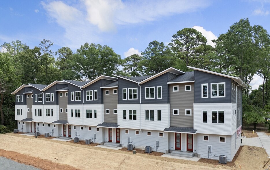 4204 Reavis Rd, Raleigh, NC for sale - Primary Photo - Image 1 of 23