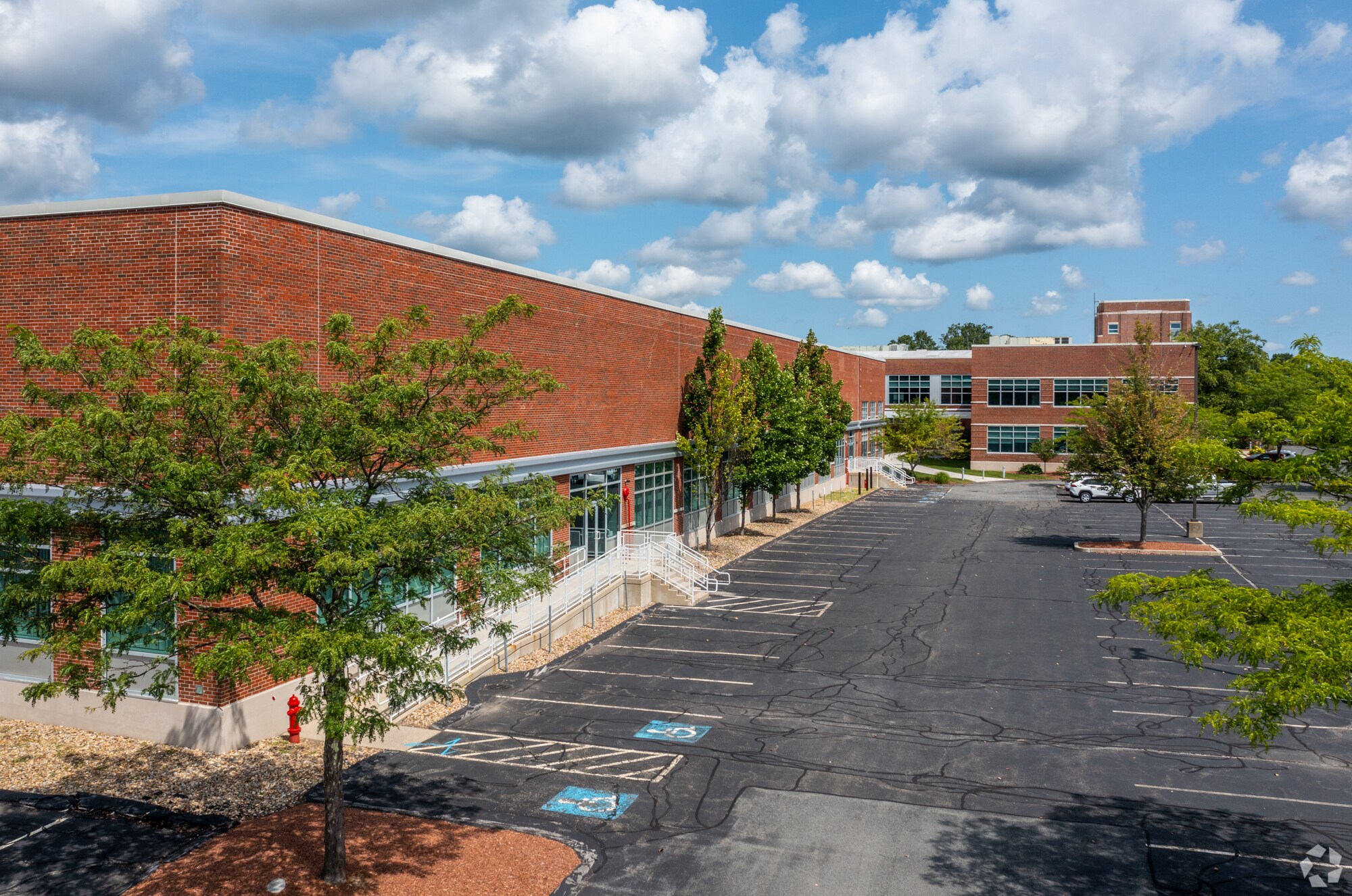 75 Sylvan St, Danvers, MA 01923 75 Sylvan