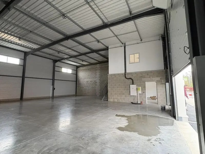 Office in Chassieu for lease Building Photo- Image 1 of 11