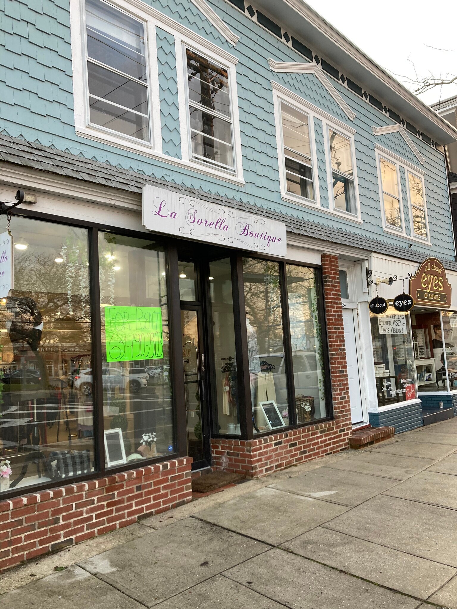 2228 S Main St, Sayville, NY 11782