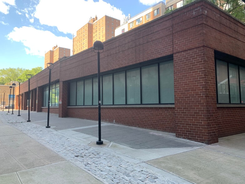 235 Cherry St, New York, NY for lease - Building Photo - Image 3 of 5