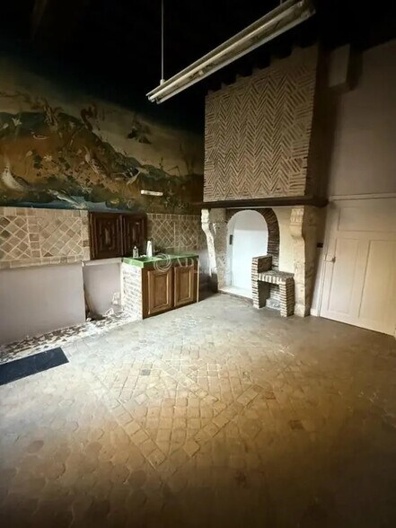 Office in Orléans for lease - Building Photo - Image 2 of 8