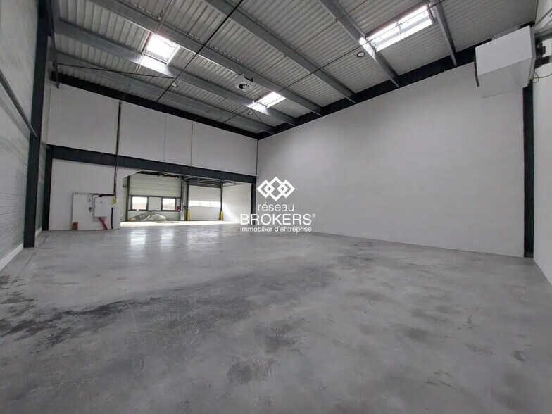 Office in Corbeil-Essonnes for lease - Building Photo - Image 1 of 14