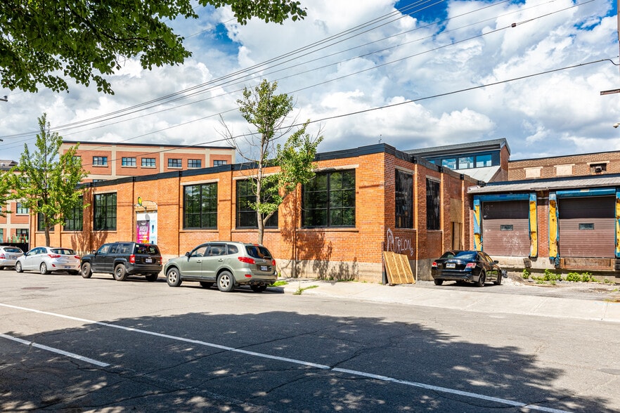 5623 Av Casgrain, Montréal, QC for sale - Primary Photo - Image 1 of 1