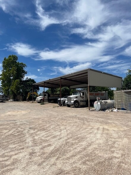 1630 County Road 279, Liberty Hill, TX for lease - Building Photo - Image 1 of 8