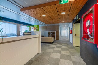 Calle de la Infanta Mercedes, 90, Madrid, Madrid for lease Interior Photo- Image 1 of 20