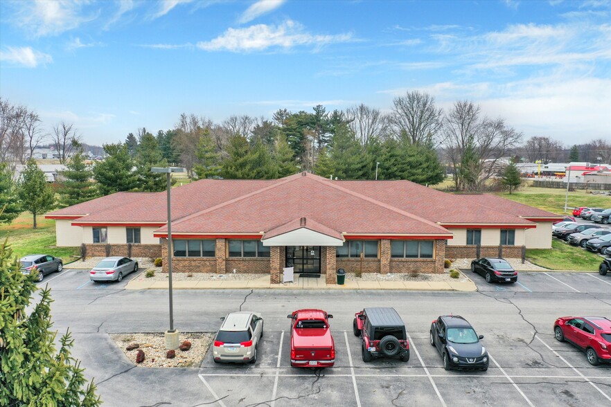 2229 Mary Sherman Dr, Sullivan, IN for sale - Primary Photo - Image 1 of 1