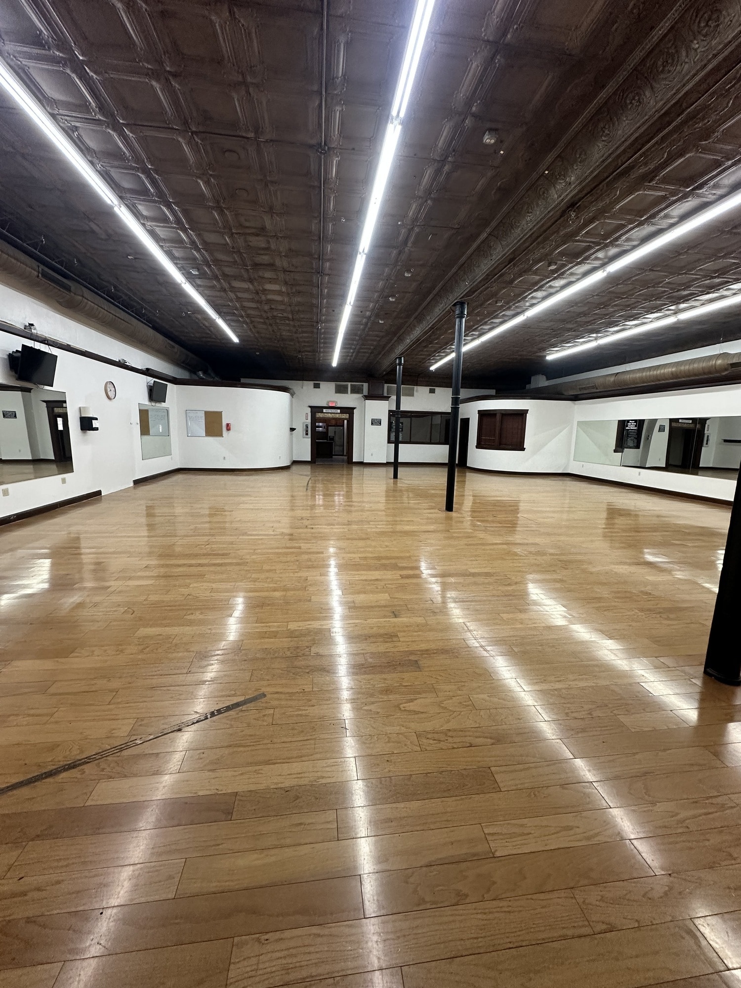 309 N Main St, Kingfisher, OK for sale Interior Photo- Image 1 of 25