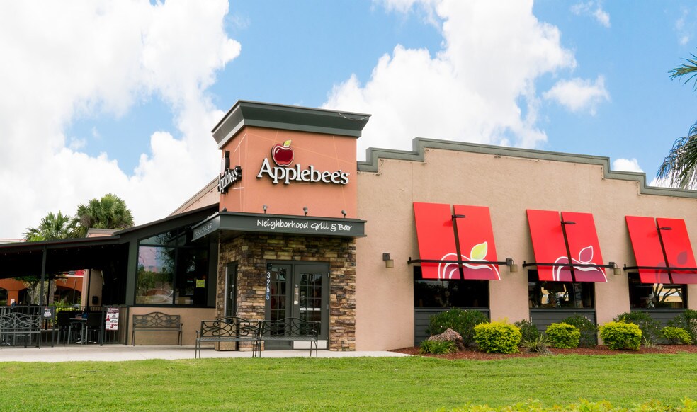 3255 University Pky, Sarasota, FL 34243