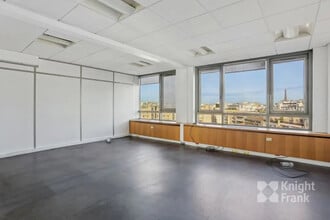 83 Boulevard Exelmans, Paris for lease Interior Photo- Image 1 of 9