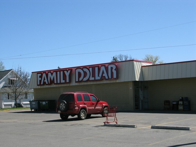 501 W Main St, Merrill, WI for sale - Primary Photo - Image 1 of 1