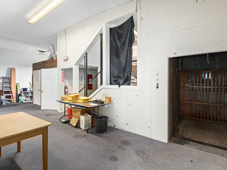 429 N Main St, Hendersonville, NC for lease - Interior Photo - Image 3 of 12