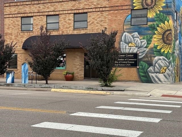 1125 Williams St, Great Bend, KS for sale - Primary Photo - Image 1 of 1