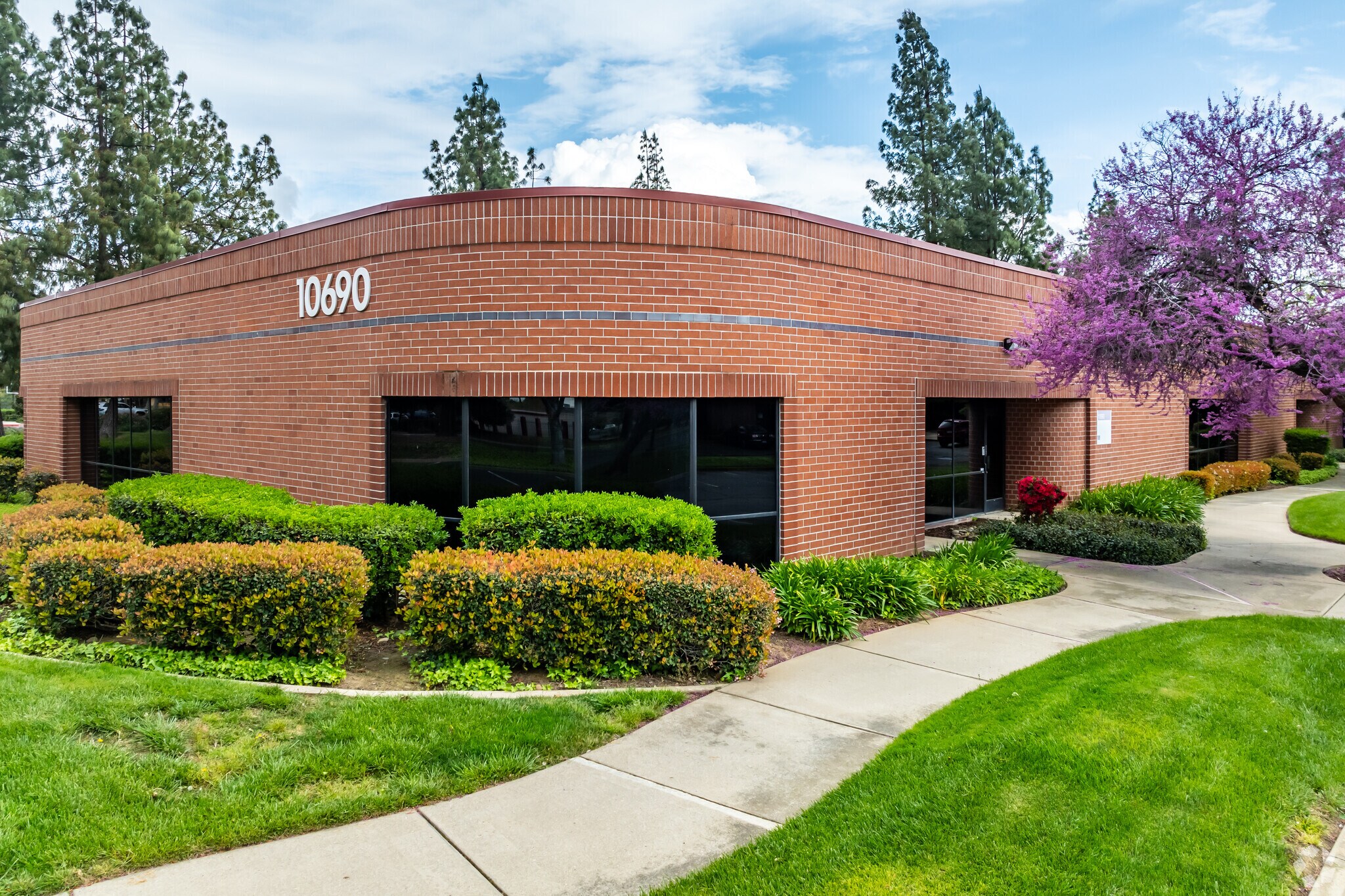 10690 White Rock Rd, Rancho Cordova, CA for sale Primary Photo- Image 1 of 13