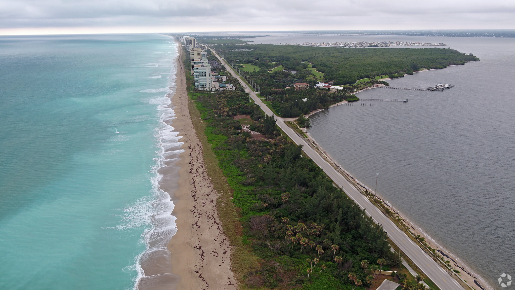 8400-8500 S Ocean Dr, Jensen Beach, FL for sale Primary Photo- Image 1 of 1