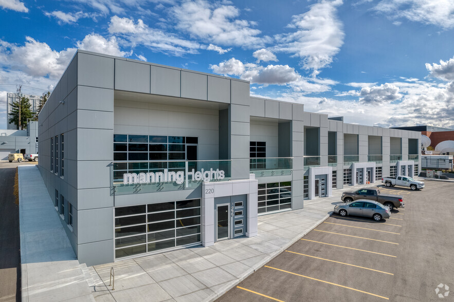 220 Manning Rd NE, Calgary, AB for sale - Primary Photo - Image 1 of 7