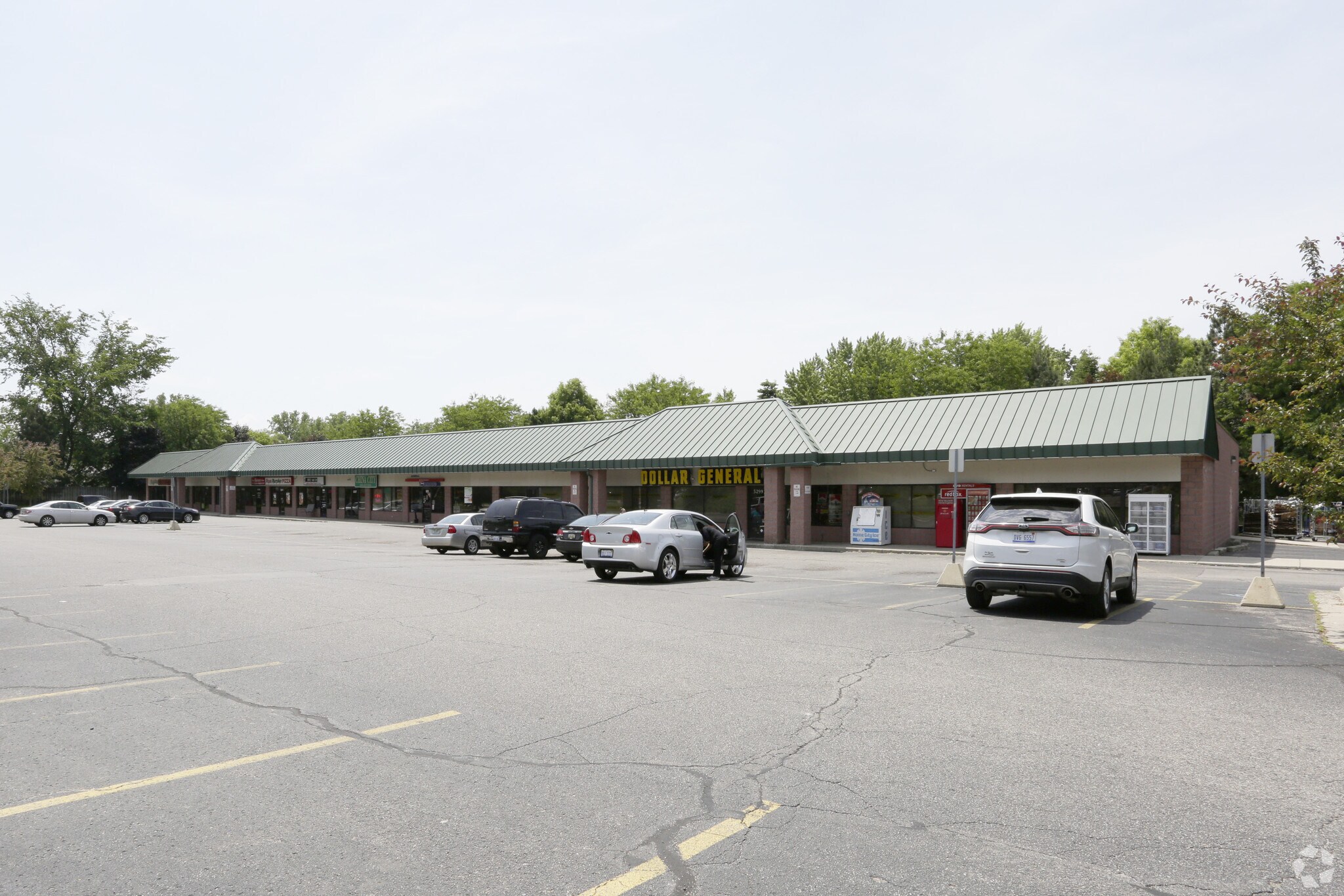 5293-5315 Eastern Ave SE, Grand Rapids, MI for sale Primary Photo- Image 1 of 1