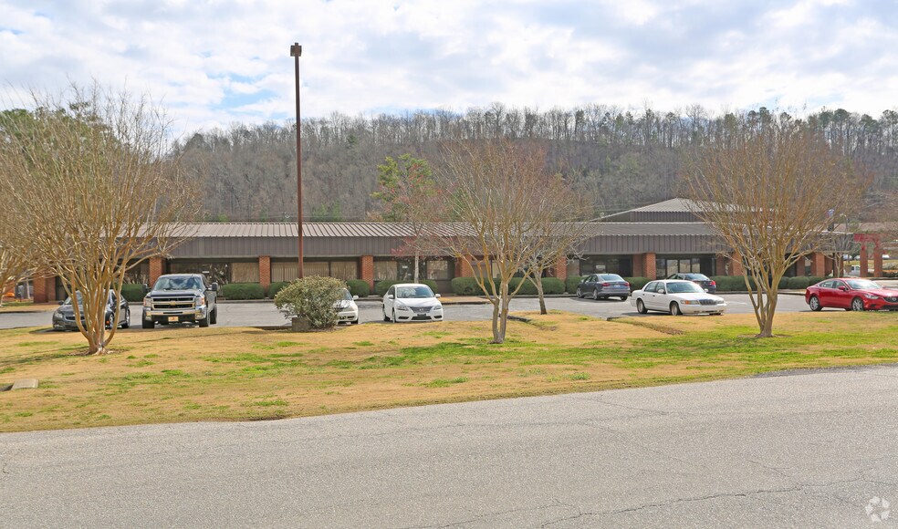 1974 Chandalar Dr, Pelham, AL 35124 Office for Lease