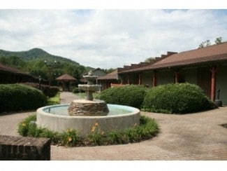 More details for 2700 S Roan St, Johnson City, TN - Office/Medical for Lease