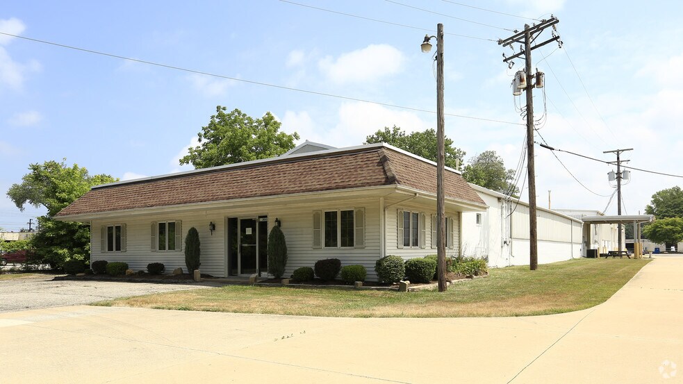 3653 Lost Nation Rd, Willoughby, OH 44094