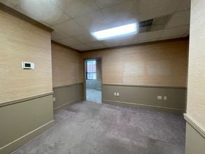 30 Franklin Rd SW, Roanoke, VA for lease Interior Photo- Image 2 of 4