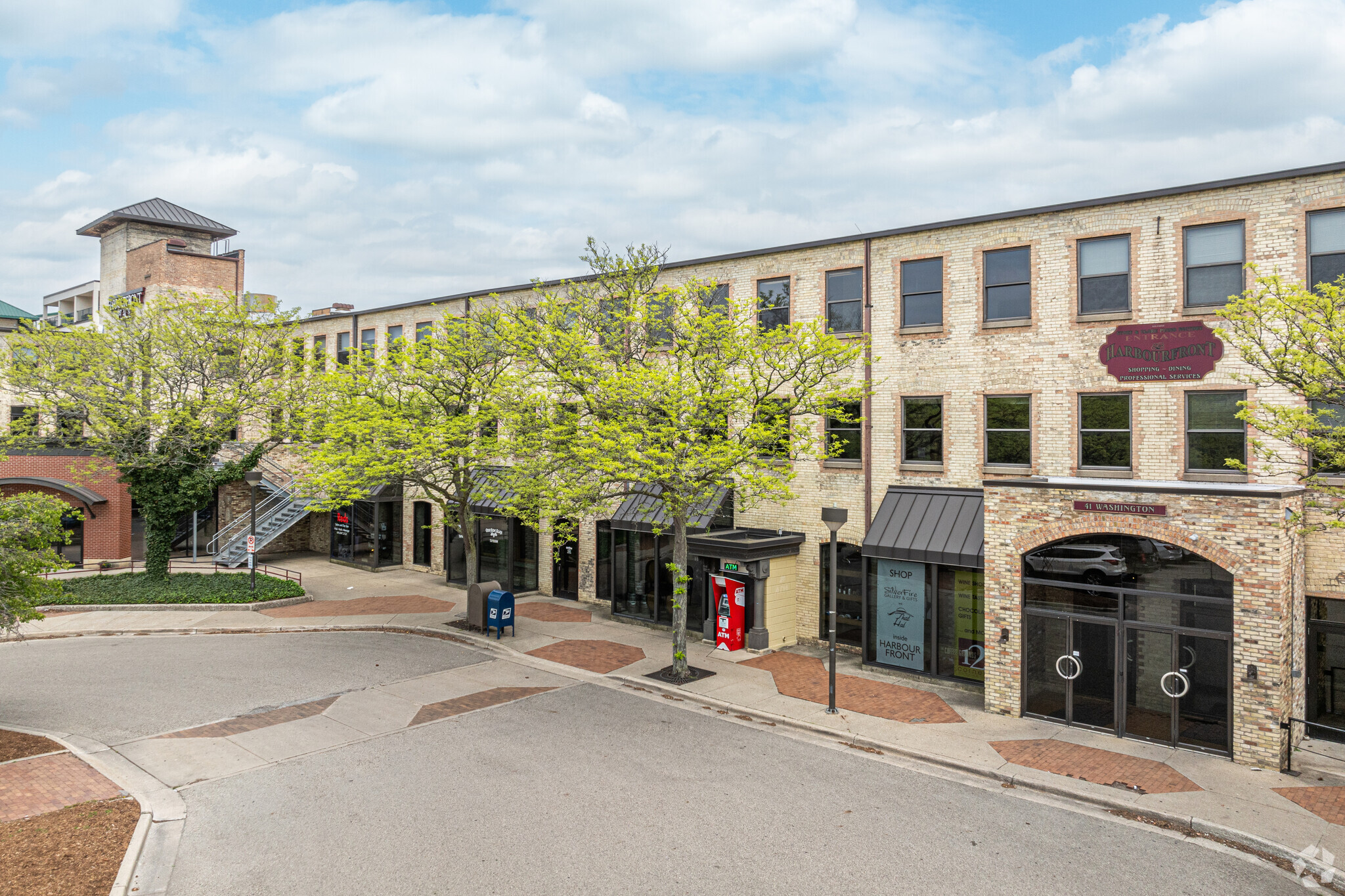 41 Washington Ave, Grand Haven, MI for lease Building Photo- Image 1 of 5